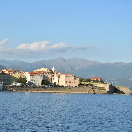 Magnifique Avec Balcon Vue à L'entrée D'ajaccio * Ajaccio (Corsica)